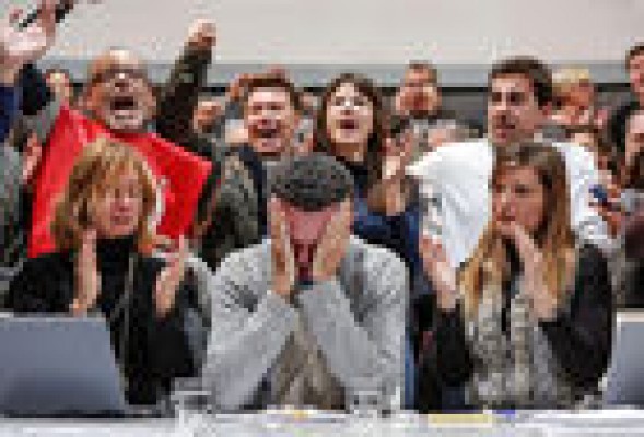 Compromís accederá al acta del Consell que aceleró el cierre de RTVV