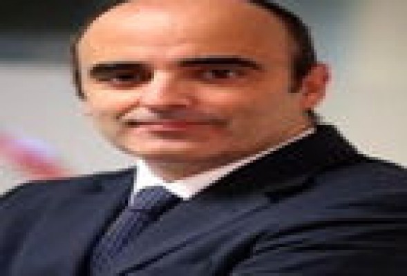 El consejero delegado de Natra, Mikel Beitia, presenta su dimisión