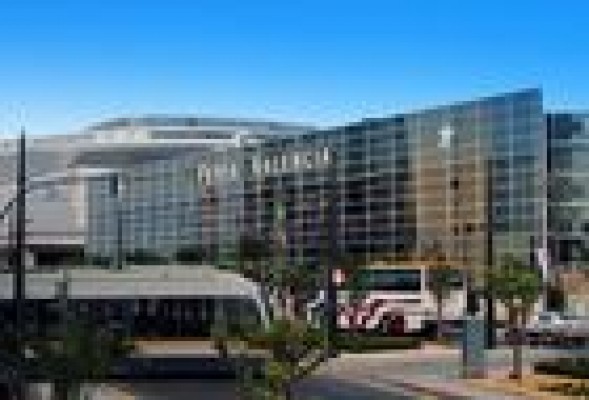 El Ministerio de Hacienda permite a Feria Valencia adjudicar servicios sin necesidad de concurso público