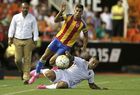 Un Valencia frágil en defensa y falto de puntería cae ante la Roma