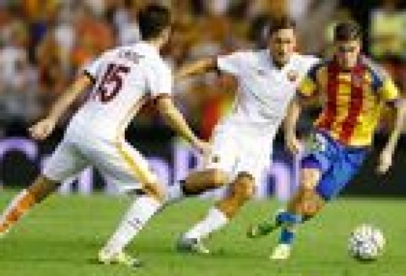 La pretemporada del Valencia CF deja dudas y el club se mantiene atento al mercado
