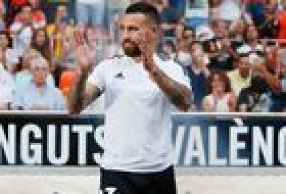 La salida de Otamendi rumbo a la Premier League coge fuerza 