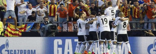 (Crónica Valencia CF 3-1) Directos a la Champions ‘por el carril del centro'