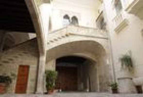 El Palau dels Català de Valeriola se abre a Valencia