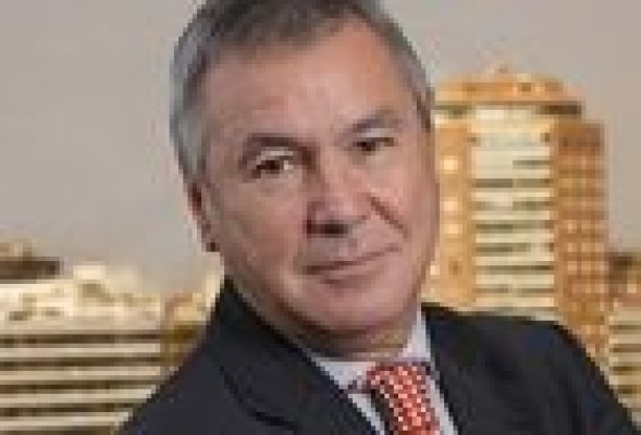 El Consell nombra a Juan Antonio Gisbert presidente del Puerto de Alicante