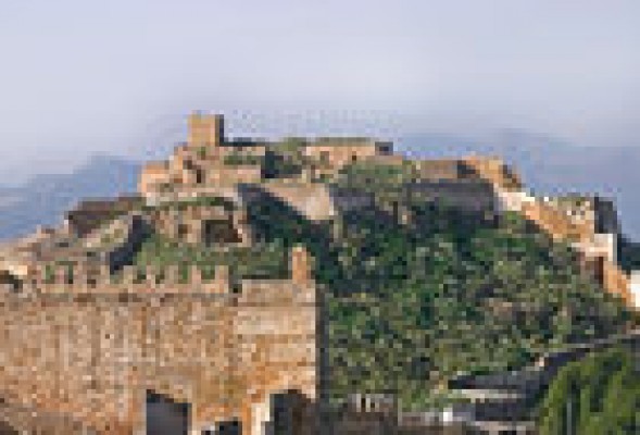 ¿Quién descuida el Castillo de Sagunto? El síndic de Greuges señala su deterioro