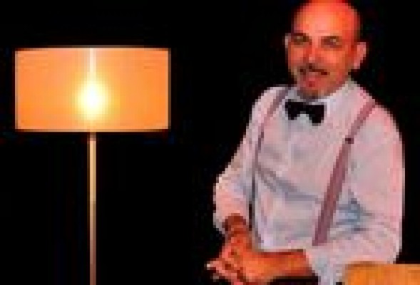 Rafelbunyol contrata por primera vez un montaje de su músico más famoso, el percusionista Jesús Salvador 'Chapi'