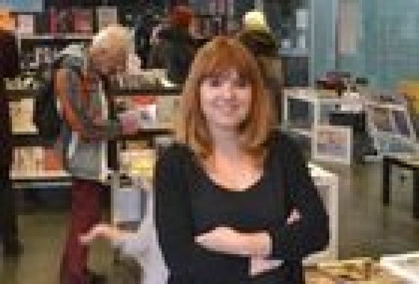 La gestora de la librería del MuVIM sube la persiana también en el IVAM