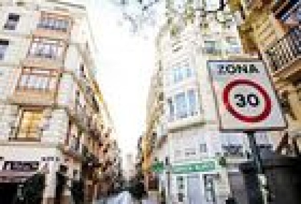 El tráfico se cerrará en el centro de Valencia solo a vehículos autorizados