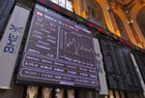 Abengoa y Sacyr, únicos valores del Ibex 35 que aguantan en positivo