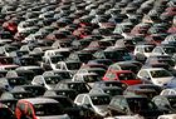 Las matriculaciones de turismos en la Comunitat crecen un 25,5% en agosto