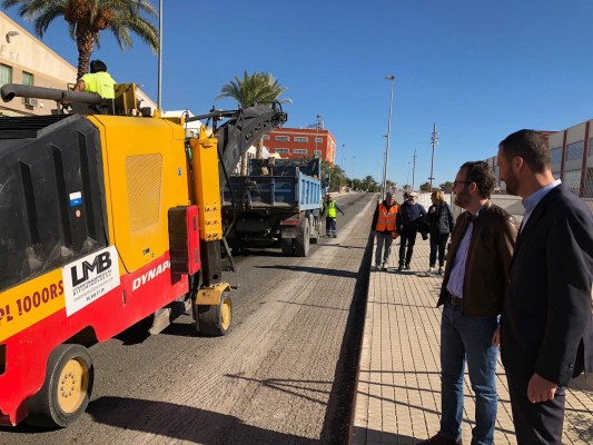 Comienzan las obras de mejora
del Polígono de Carrús en el que
se van a invertir 250.000 euros