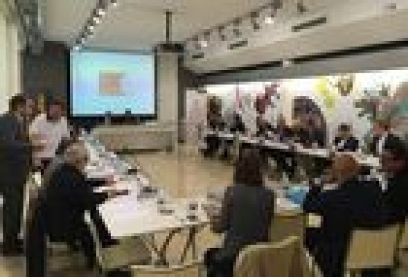 Economía deja fuera del Observatorio del Comercio a la patronal de grandes empresas