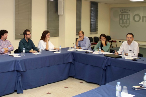 El Pacto por la Cerámica acuerda dirigir su atención en asegurar la supervivencia de empresas en riesgo