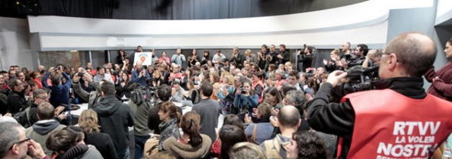 Primera reunión en Les Corts para definir la futura RTVV