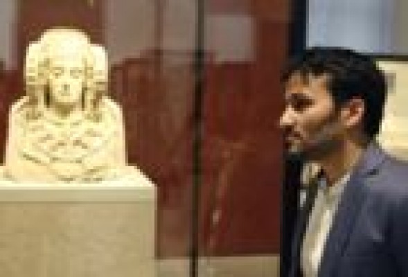 Marzà propone a los rectores la exención total de tasas para las víctimas de violencia de género
