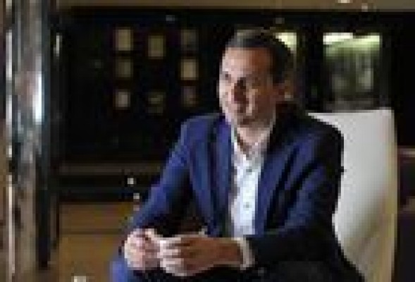 César Sánchez rechaza el modelo de ayudas a los libros de texto de Puig y anuncia su propia fórmula