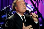 El Gobierno de Gandia denuncia que Torró pagó 795.000 euros por Tom Jones y Julio Iglesias