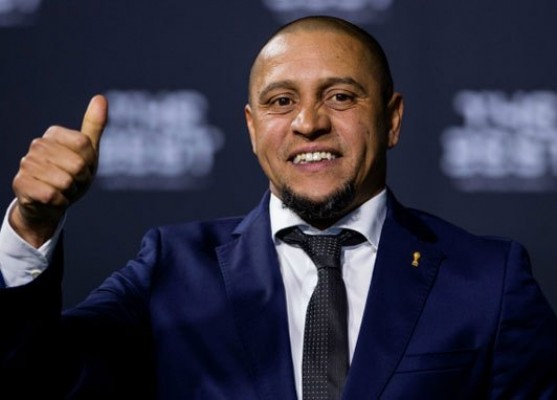 Roberto Carlos sale del Banco Santander y entra en CaixaBank