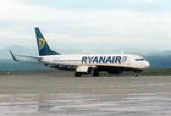 El Aeropuerto de Castellón recibe su primer vuelo regular