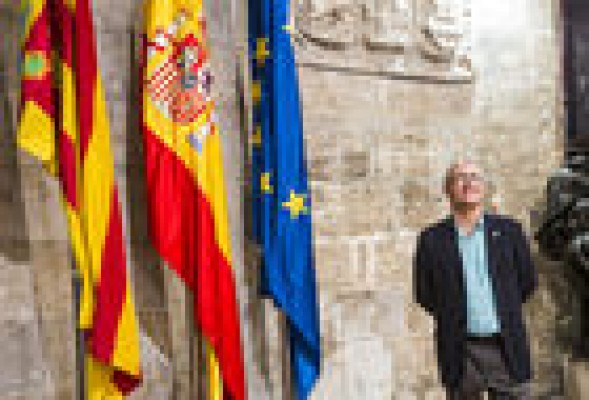 Ribó mantiene que la Senyera no entrará en la Catedral el 9 d'Octubre