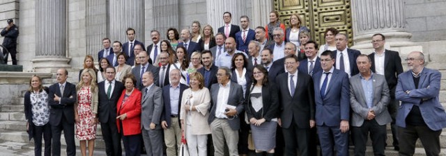 El problema valenciano se abre paso en Madrid