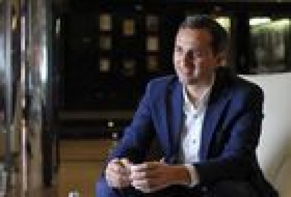 Sánchez anuncia que la Diputación aplicará una rebaja de sueldos en 2016 aunque no la cuantifica