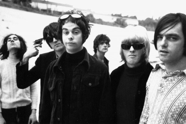 La leyenda negra de Brian Jonestown Massacre, contada por el panderetista más fiestero de los noventa