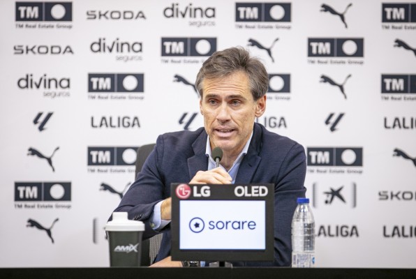 Al Valencia CF se le vuelve a atragantar el mercado