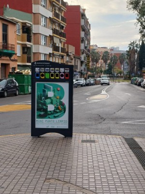 Burjassot cuenta con tres nuevos mini puntos limpios para la recogida de residuos

