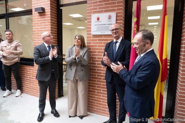 El CIFP de Hostelería y Turismo de Cartagena estrena cuatro nuevas aulas y vestuarios