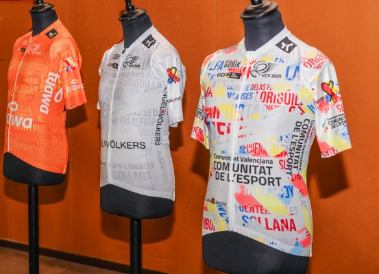 Los maillots de la Volta rendirán homenaje a los pueblos afectados por la Dana