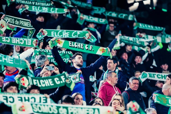 El Elche cierra la jornada en posiciones de ascenso directo