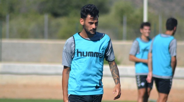 Juanma Acevedo: “En estos momentos es mejor
enfrentarse a un rival que esté arriba”
