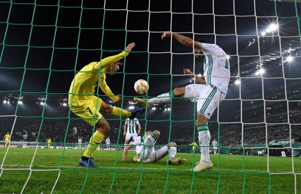 Un Villarreal sin brújula araña un empate en Viena