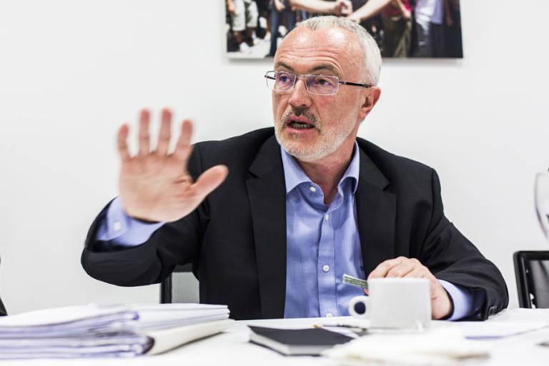 Montiel exige a Belmonte que entregue el acta y amenaza con expulsarla del partido