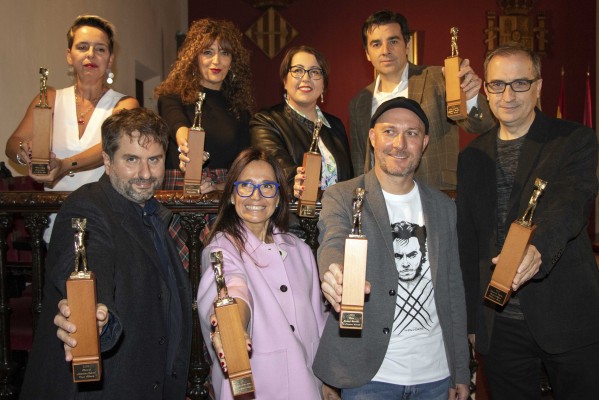 Anna Moner guanya el Ciutat d’Alzira de Novel·la amb 'La mirada de vidre'
