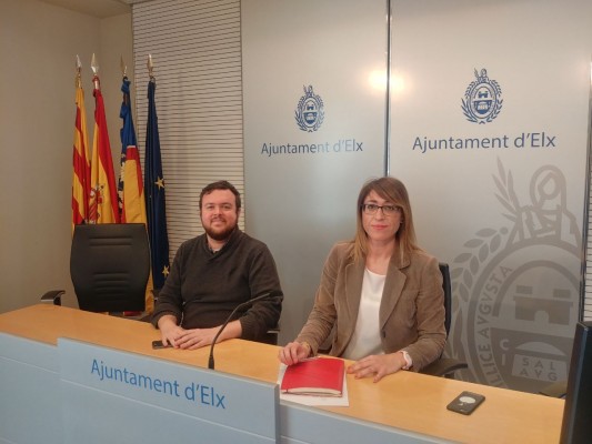El tripartito de Elche abronca a la oposición y la acusa de 