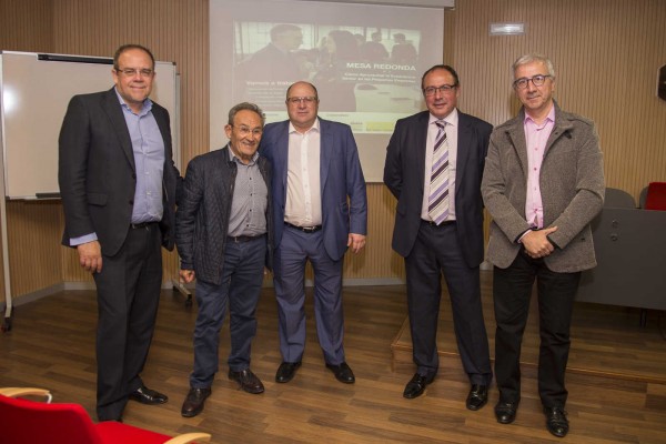 Mesa redonda 'El futuro de las personas sénior en las pequeñas empresas' en el CEEI (fotos PEPE OLIVARES)