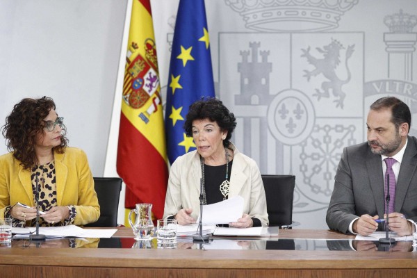 Los bancos no tendrán que pagar el impuesto en las hipotecas que den a la Iglesia y el Estado