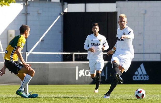 El Mestalla vuelve a la zona de descenso casi tres años después