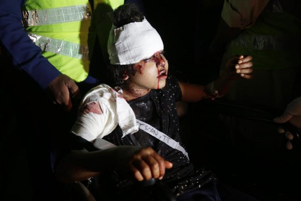 Un atentado suicida deja al menos 69 muertos en un parque infantil de Pakistán