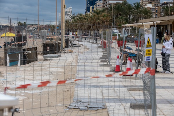 Así avanzan las reformas en la fachada marítima de Alicante (Fotos: Rafa Molina)