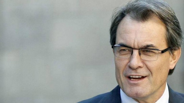 El Tribunal de Cuentas condena a Mas y a tres exconsellers a pagar 4,9 millones por el 9-N