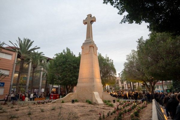 El informe patrimonial de Elche para proteger la cruz de Germanías destaca su 