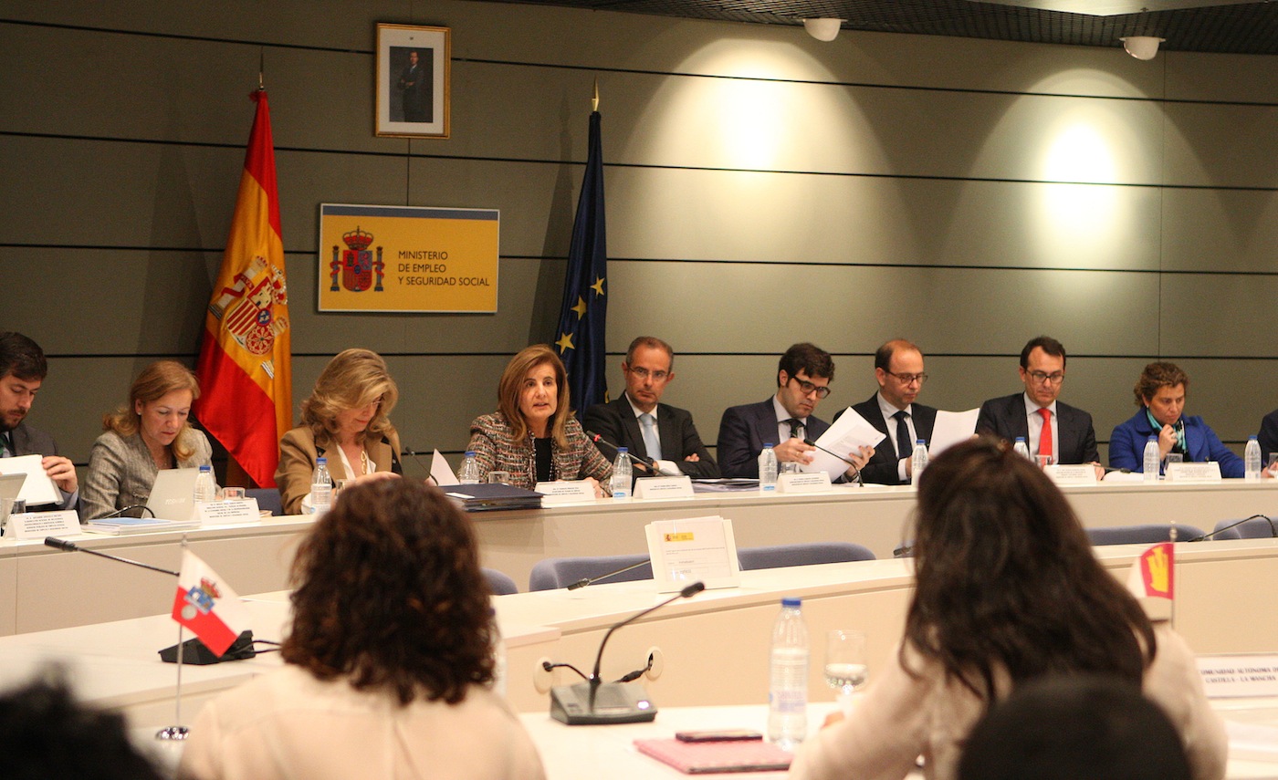 La ministra Fátima Báñez dirige la reunión de la Conferencia Sectorial de Empleo del pasado abril - 