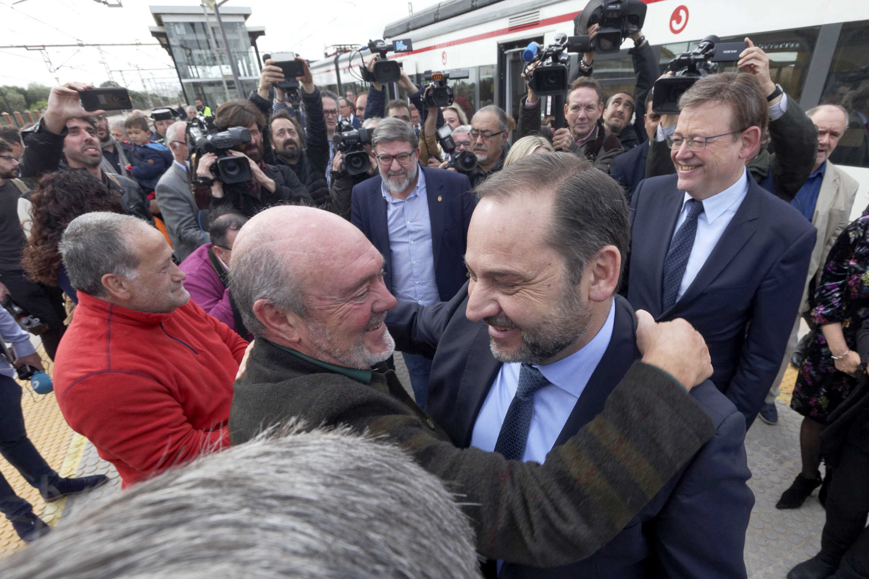 Ábalos apuesta por dar un nuevo impulso a los Cercanías en la mejora de la red hasta Vinaròs