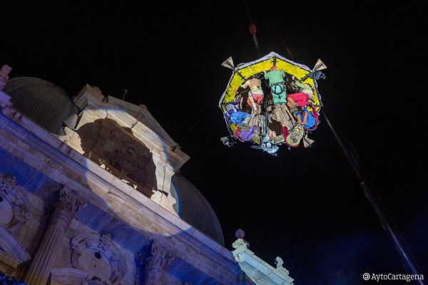 Así fue el espectáculo con el que Cartagena dio la bienvenida a la Navidad (Fotos: Ayto. Cartagena/MP)