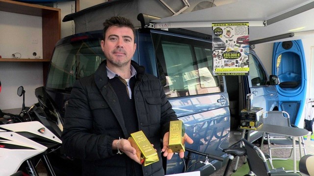Un empresario de Segorbe sortea una cesta de Navidad valorada en 233.000 euros