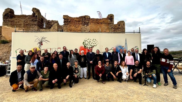 El 'rey lobo' del color: el arte de Gabarrón conquista el Castillejo de Monteagudo (Fotos: MP/Ayto.Murcia)